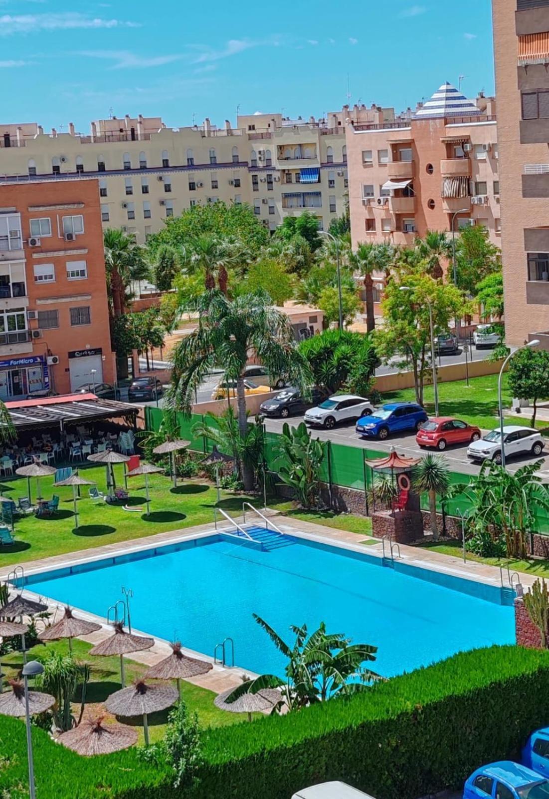 Anfitriones De Glamour - Albor De Sevilla Montequinto Екстер'єр фото